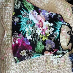 Hapari pretty Black Floral Tankini Swim Top Size 12 /14